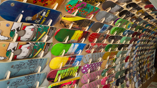 Skate Shop «Plus Skateshop Orlando», reviews and photos, 1646 E Colonial Dr, Orlando, FL 32803, USA