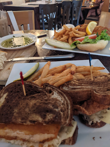 Seafood Restaurant «Sanibel Seafood Grille», reviews and photos, 2499 Periwinkle Way, Sanibel, FL 33957, USA