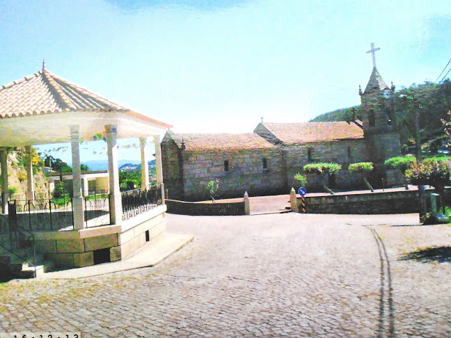 Avaliações doIgreja de Vila Cova em Gondomar - Igreja