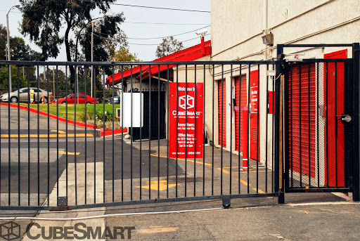 Self-Storage Facility «CubeSmart Self Storage», reviews and photos, 2828 W 5th St, Santa Ana, CA 92703, USA