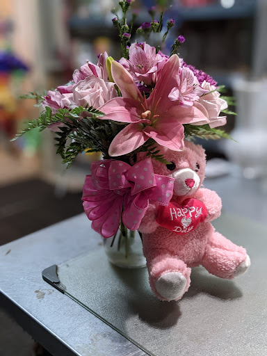 Florist «All A Bloom Florist and Gifts (24/7)», reviews and photos, 116 N Collins St, Plant City, FL 33563, USA