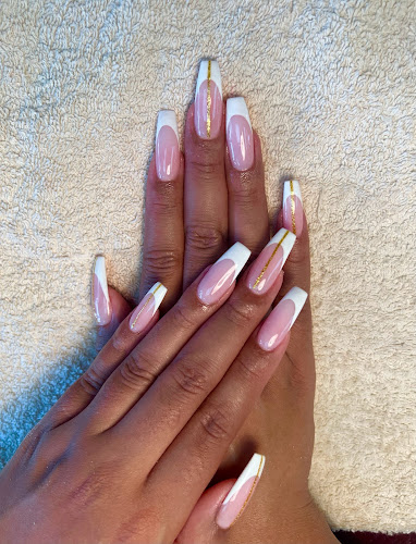 Reviews of Fab nails & Spa in Swindon - Beauty salon