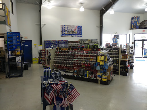 Auto Parts Store «NAPA Auto Parts - Farnams Genuine Parts Inc», reviews and photos, 2815 S Washington St, Grand Forks, ND 58201, USA