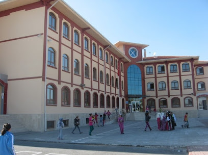Karatay Belediyesi 23 Nisan İmam Hatip Ortaokulu