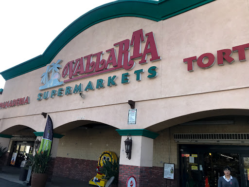 Supermarket «Vallarta Supermarkets», reviews and photos, 2705 S H St, Bakersfield, CA 93304, USA