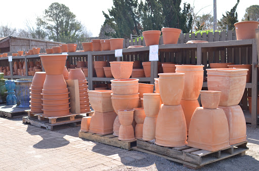 Ceramics wholesaler Hampton