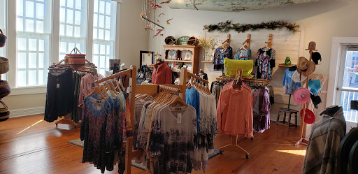 Sporting Goods Store «Flint Creek Outfitters», reviews and photos, 14129 7th St, Dade City, FL 33525, USA