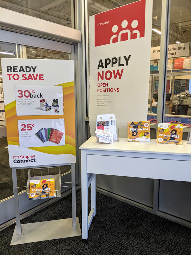 Office Supply Store «Staples», reviews and photos, 252 Daniel Webster Hwy, Nashua, NH 03060, USA