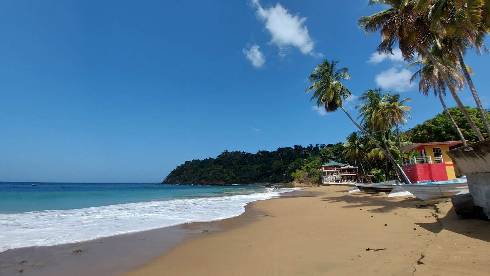 Foto de Castara beach com areia brilhante superfície