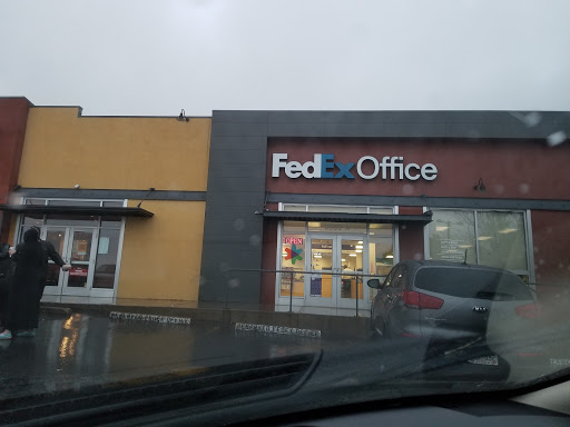 Print Shop «FedEx Office Print & Ship Center», reviews and photos, 2630 S Parker Rd, Aurora, CO 80014, USA