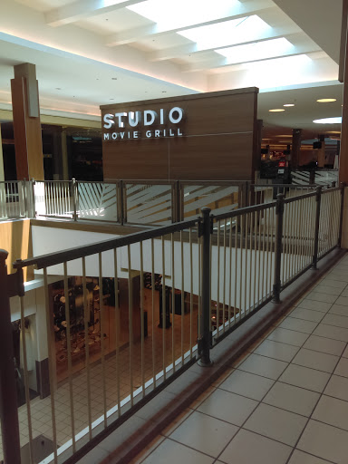 Movie Theater «Studio Movie Grill», reviews and photos, 12332 University Mall Ct, Tampa, FL 33612, USA