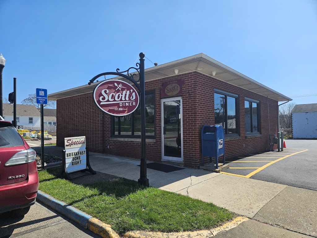 Scott's Diner 43762