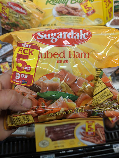 Supermarket «Giant Eagle Supermarket», reviews and photos, 14100 Detroit Ave, Lakewood, OH 44107, USA