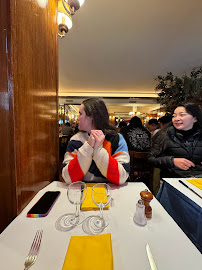 Atmosphère du Restaurant Le Relais de l'Entrecôte à Paris - n°20