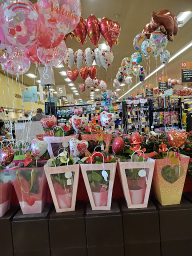 Grocery Store «Safeway», reviews and photos, 9080 Brooks Rd S, Windsor, CA 95492, USA
