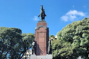 Monumento ecuestre a Carlos María de Alvear image