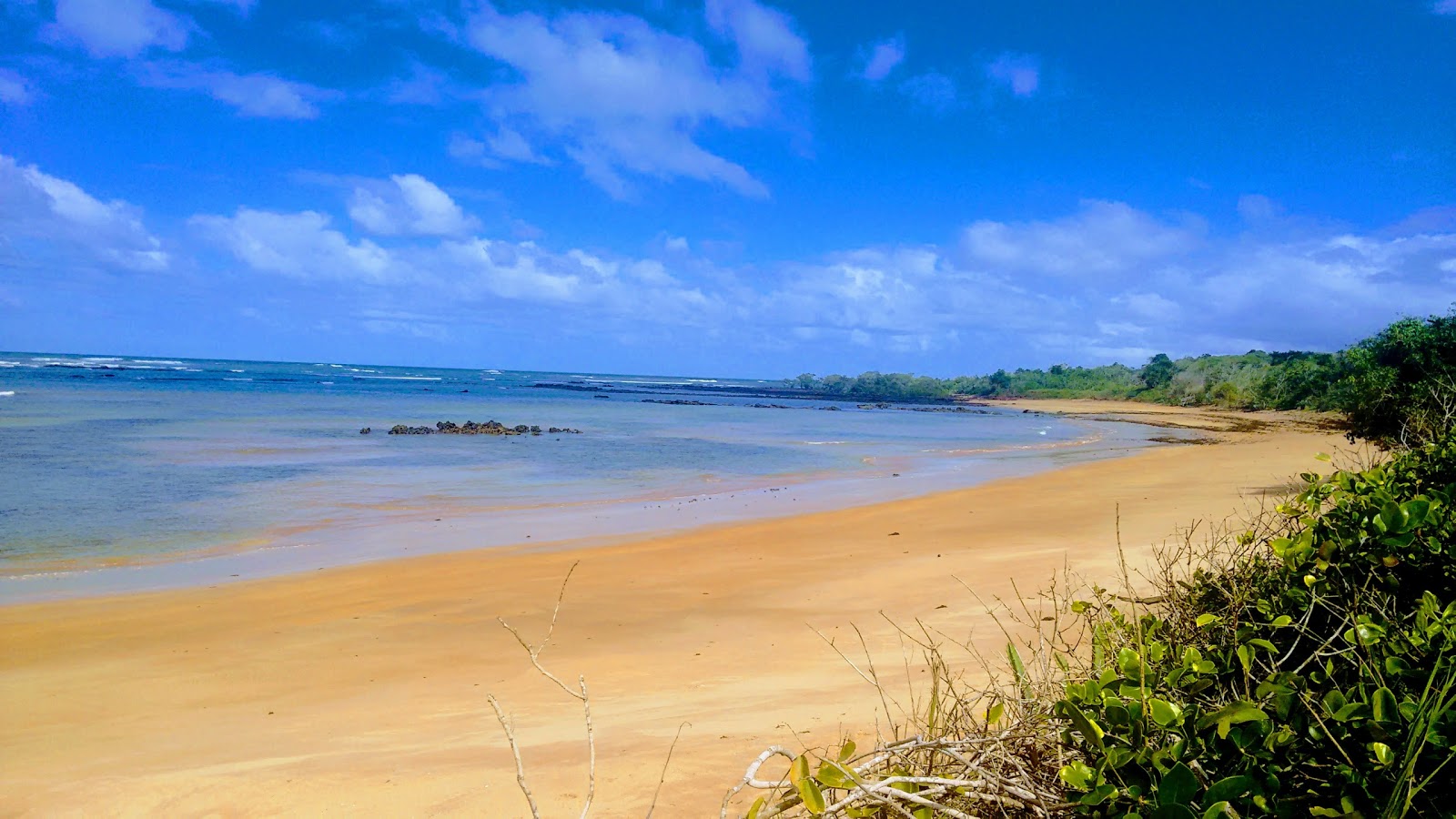 Foto de Praia da Baleia con arena beige superficie