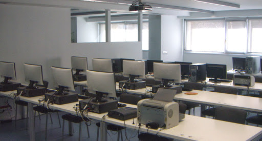 Telecentro de Barañáin, Escuela de capacitación en computadora en Barañáin,Navarra