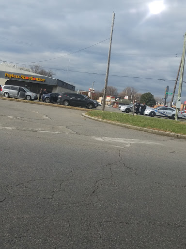 Shopping Mall «Southland Terrace Shopping Center», reviews and photos, 3971 7th Street Rd, Louisville, KY 40216, USA