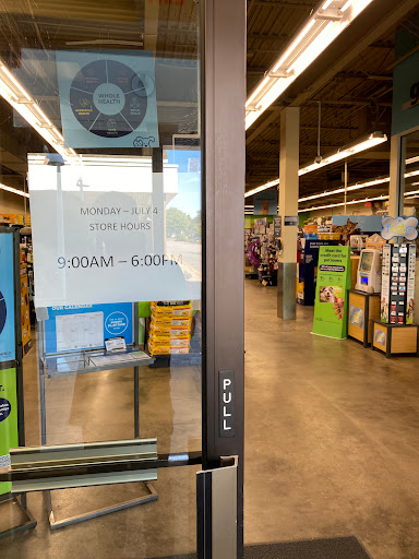 Pet Supply Store «Petco Animal Supplies», reviews and photos, 2044 Montauk Hwy #24, Bridgehampton, NY 11932, USA