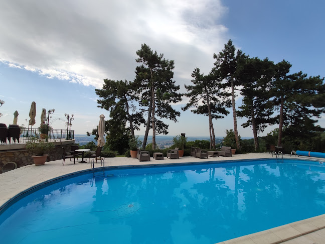 Pécs, Málics Ottó u. 1, 7635