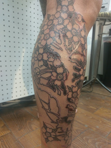 Tattoo Shop «Bijou Tattoo Studio», reviews and photos, 1618 E 6th St, Austin, TX 78702, USA