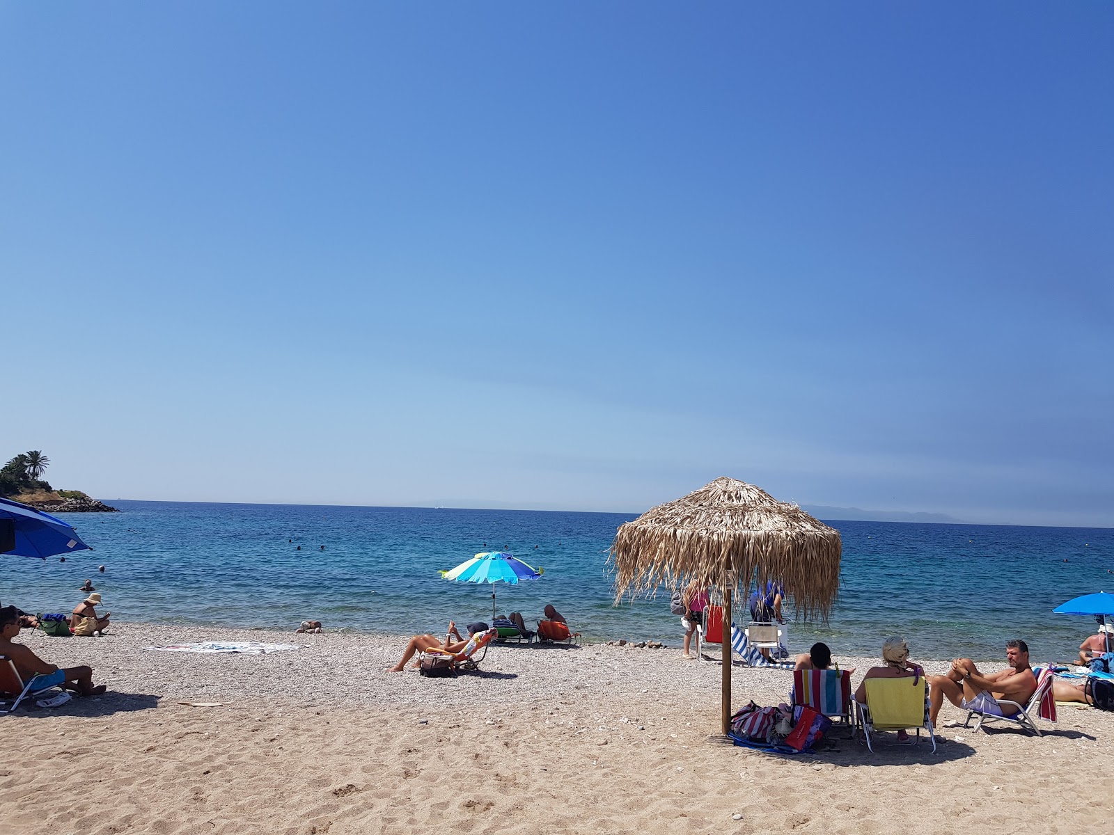 Foto van Glyfada II met kleine baai