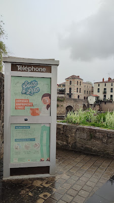 Boîte à livres de l'Eperon à Clisson