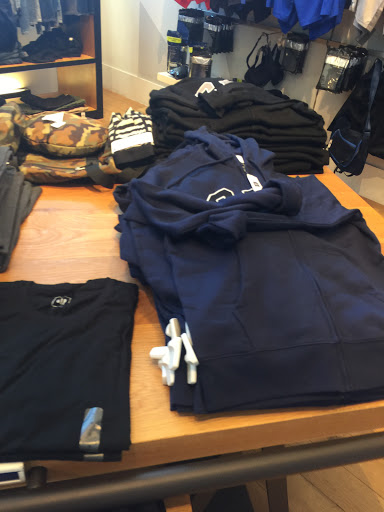Clothing Store «Gap Outlet», reviews and photos, 8225 Vineland Ave, Orlando, FL 32821, USA