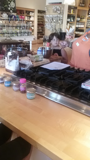 Kitchen Supply Store «Williams-Sonoma», reviews and photos, 352 Adams Rd, Rochester Hills, MI 48309, USA