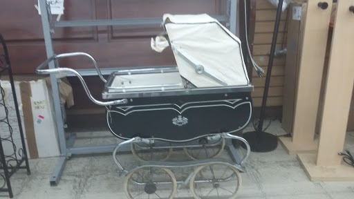 Thrift Store «Thrift Town», reviews and photos, 3645 San Pablo Dam Rd, El Sobrante, CA 94803, USA