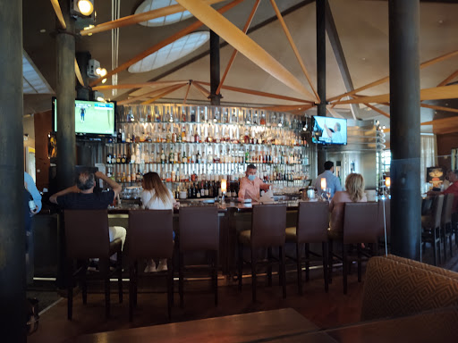 Shopping Mall «Bayside Shopping Center», reviews and photos, 1000 - 1090 Bayside Dr, Newport Beach, CA 92660, USA