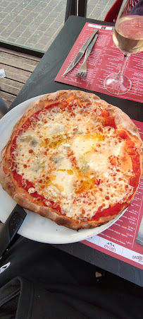 Pizza du Restaurant Le Bugatti à Châtelaillon-Plage - n°9