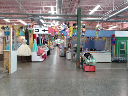 Shopping Mall «Bazaar El Royal Shopping Mall», reviews and photos, 2534 Royal Ln, Dallas, TX 75229, USA