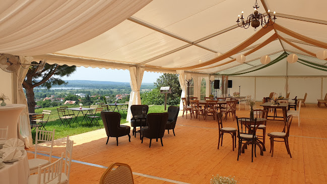 PTE Szőlészeti és Borászati Kutatóintézet Szentmiklóshegyi Kísérleti Telep - Iskola