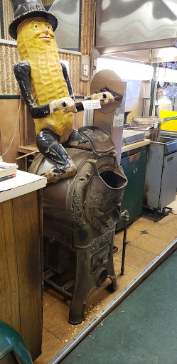 Nut Store «Peanut Shoppe Main Street», reviews and photos, 24 S Main St, Memphis, TN 38103, USA