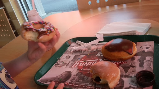 Bakery «Krispy Kreme Doughnuts», reviews and photos, 1419 Bienville Blvd, Ocean Springs, MS 39564, USA