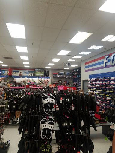 Sporting Goods Store «Big 5 Sporting Goods», reviews and photos, 1610 W Whittier Blvd, La Habra, CA 90631, USA