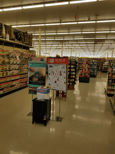 Craft Store «Hobby Lobby», reviews and photos, 1404 Old Aberdeen Rd #41, Columbus, MS 39705, USA