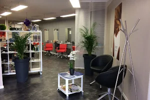 Staats Friseure image