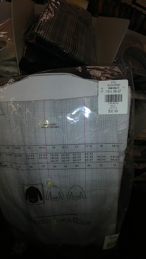 Clothing Store «K&G Fashion Superstore», reviews and photos, 5832 Columbia Pike, Falls Church, VA 22041, USA