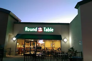 Round Table Pizza image