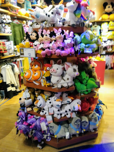 Toy Store «Disney Store», reviews and photos, 1151 Galleria Blvd, Roseville, CA 95678, USA