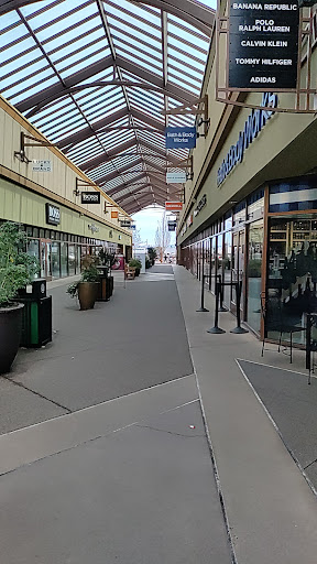 Outlet Store «Polo Ralph Lauren Factory Store», reviews and photos, 1001 N Arney Rd, Woodburn, OR 97071, USA