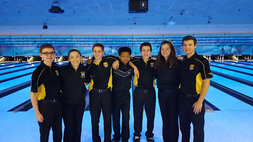 Bowling Alley «Three Hundred Bowl», reviews and photos, 100 Cass Lake Rd, Waterford Twp, MI 48328, USA