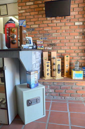 Locksmith «Rolling Hills Lock & Key», reviews and photos, 24248 Crenshaw Blvd #102, Torrance, CA 90505, USA