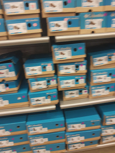 Sportswear Store «Columbia Sportswear Outlet», reviews and photos, 6800 Oxon Hill Rd #600, Oxon Hill, MD 20745, USA