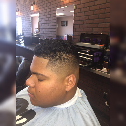 Barber Shop «Chops Barber Shop And Shave Parlor», reviews and photos, 78395 Varner Rd, Palm Desert, CA 92211, USA