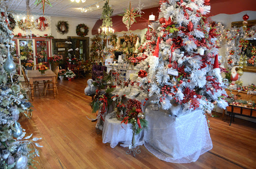 Florist «Carousel Flowers by Shamrock Garden Florist», reviews and photos, 527 S York St, Elmhurst, IL 60126, USA