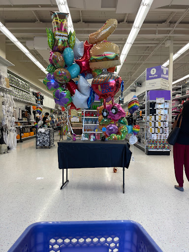 Party Store «Party City», reviews and photos, 1402 SE Everett Mall Way, Everett, WA 98208, USA